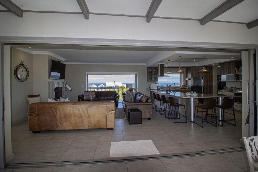 6 Bedroom Property for Sale in Kleinbaai Western Cape